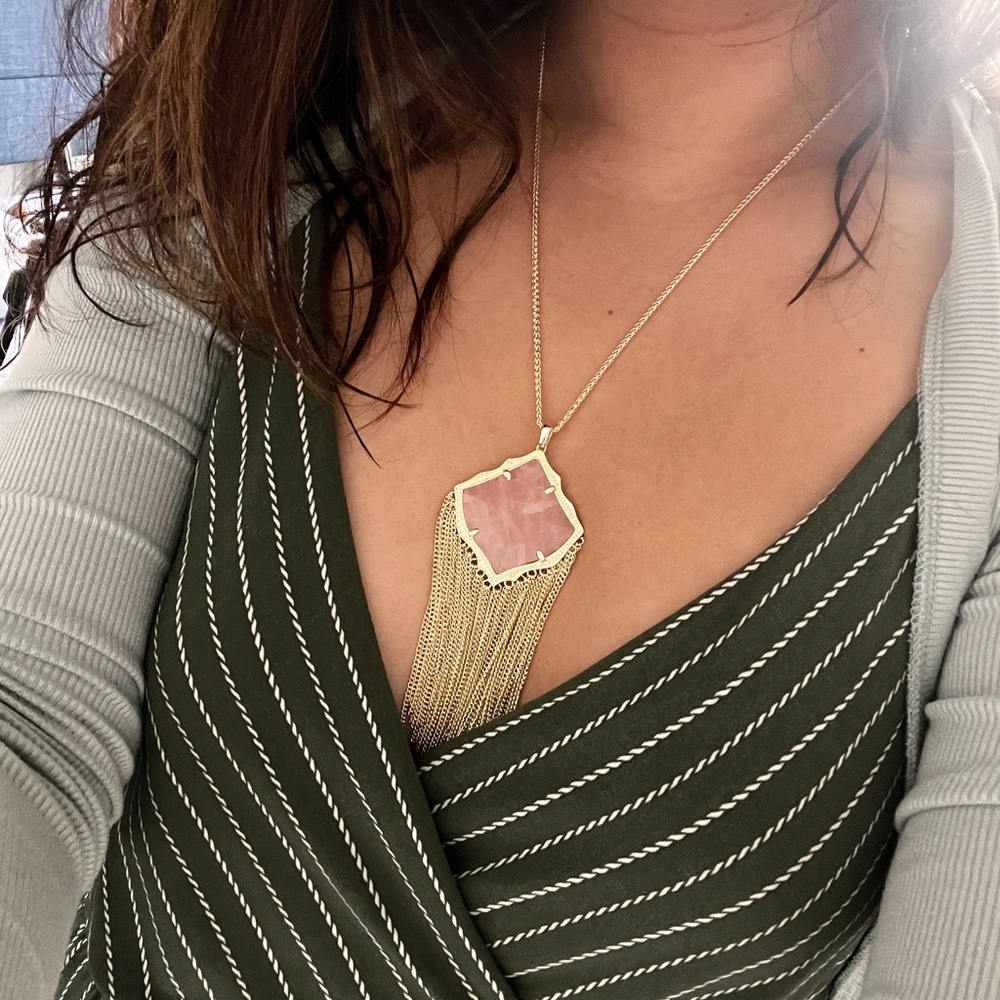 NWT Kendra Scott Kingston Necklace Rose Quart Long Pendant Gold Plated Fringe
